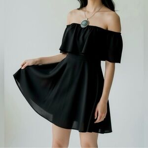100% silk Amanda Uprichard black square neck / off the shoulder mini dress PS XS